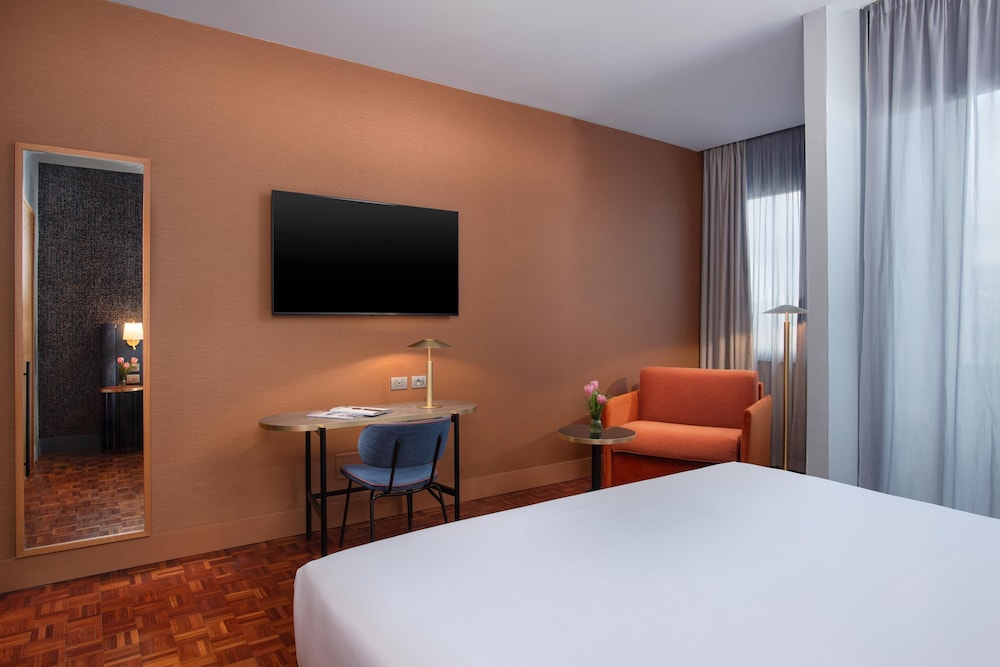 PREMIUM, WITH EXTRA BED