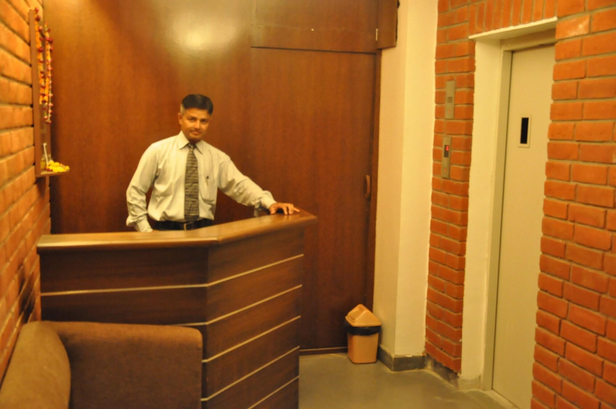 HOTEL KALYAN FATEHGUNJ 2/15