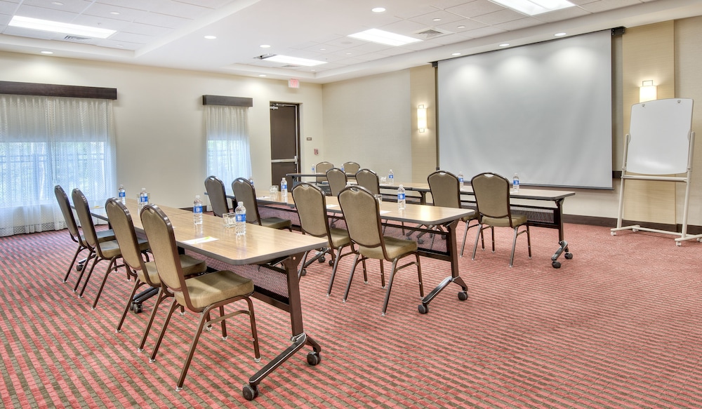 Hyatt Place Durham Southpoint 63/66