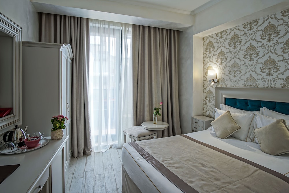 Old Town Boutique Hotel 13/50