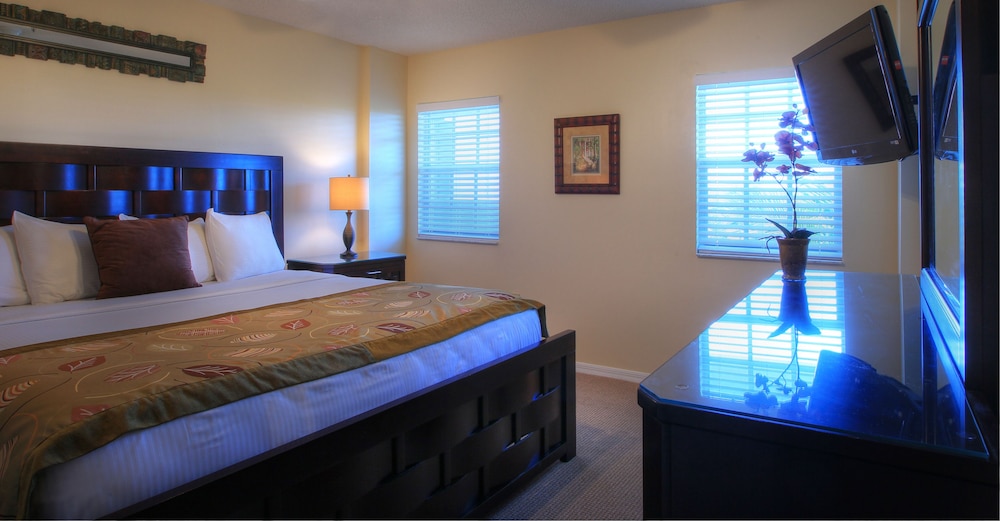 Ocean Pointe Suites Hotel 14/38