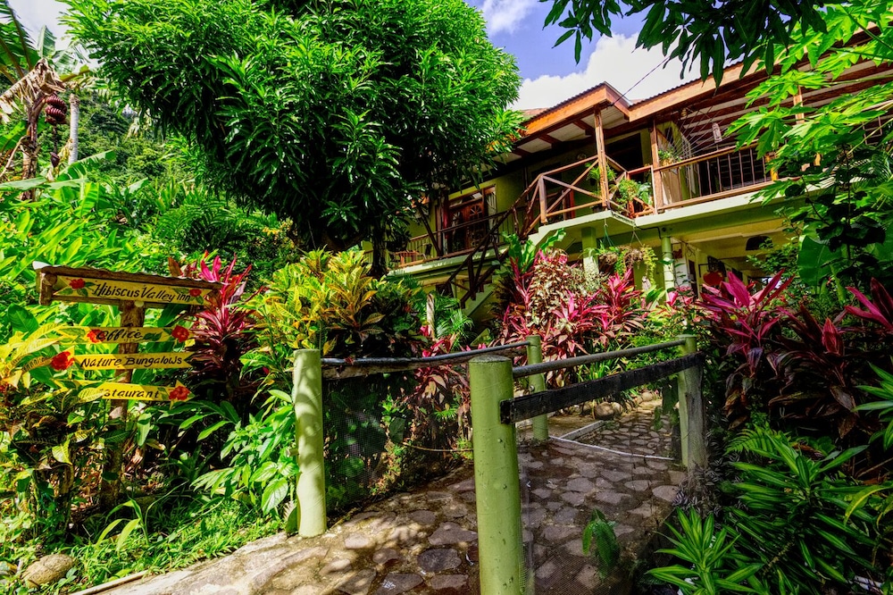 Hibiscus Valley Inn 36/50