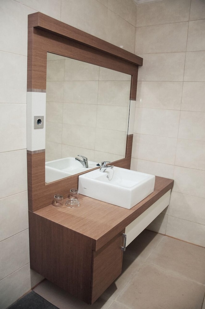 Ideas Hotel Ibrahim Adjie 31/31