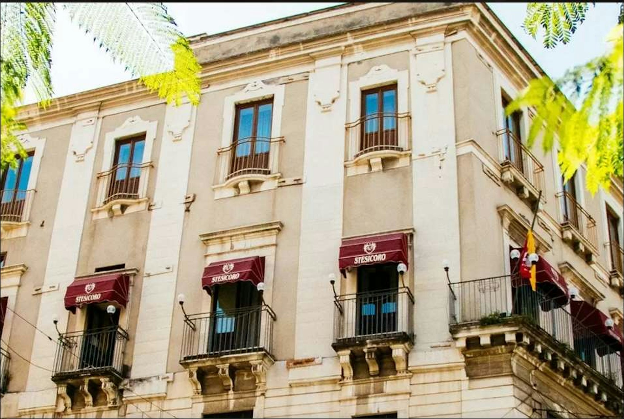 B B Stesicoro 1/14
