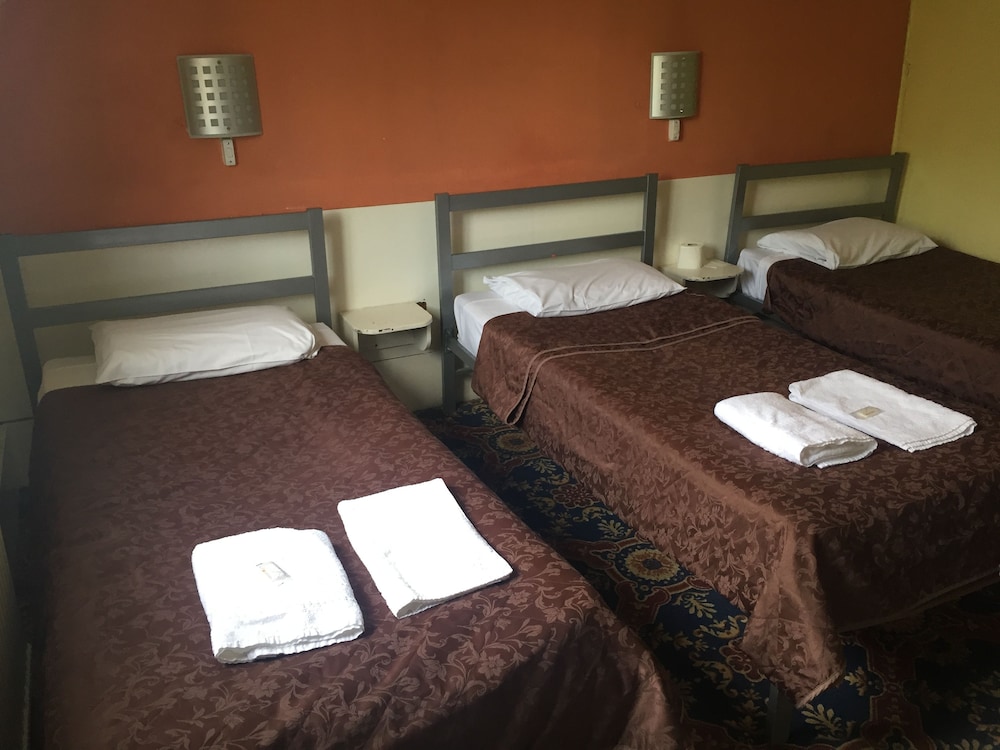 Gresham Hotel 14/50