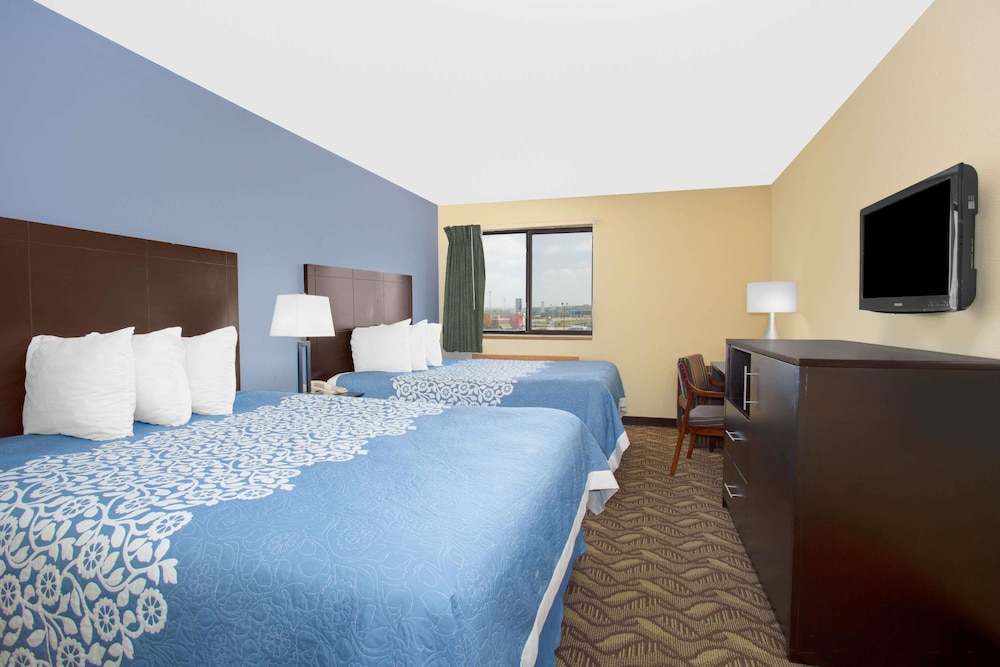 Days Inn by Wyndham North Platte 6/17