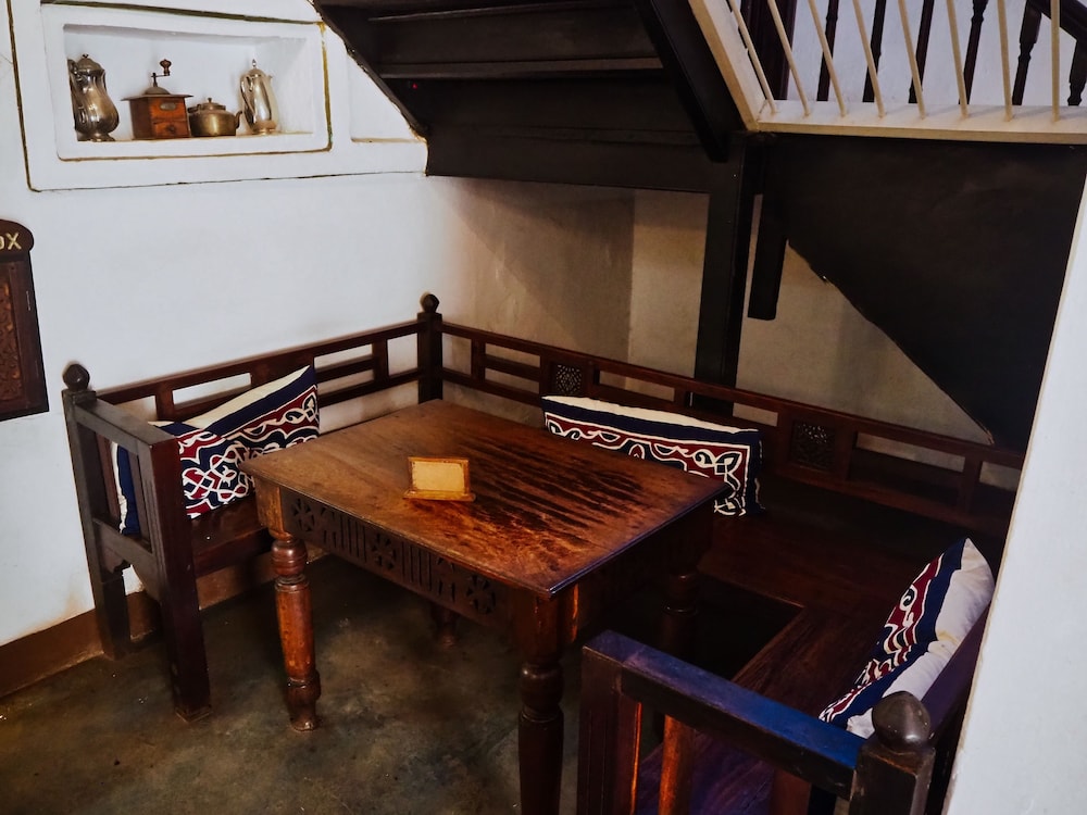 Zanzibar Coffee House 39/50