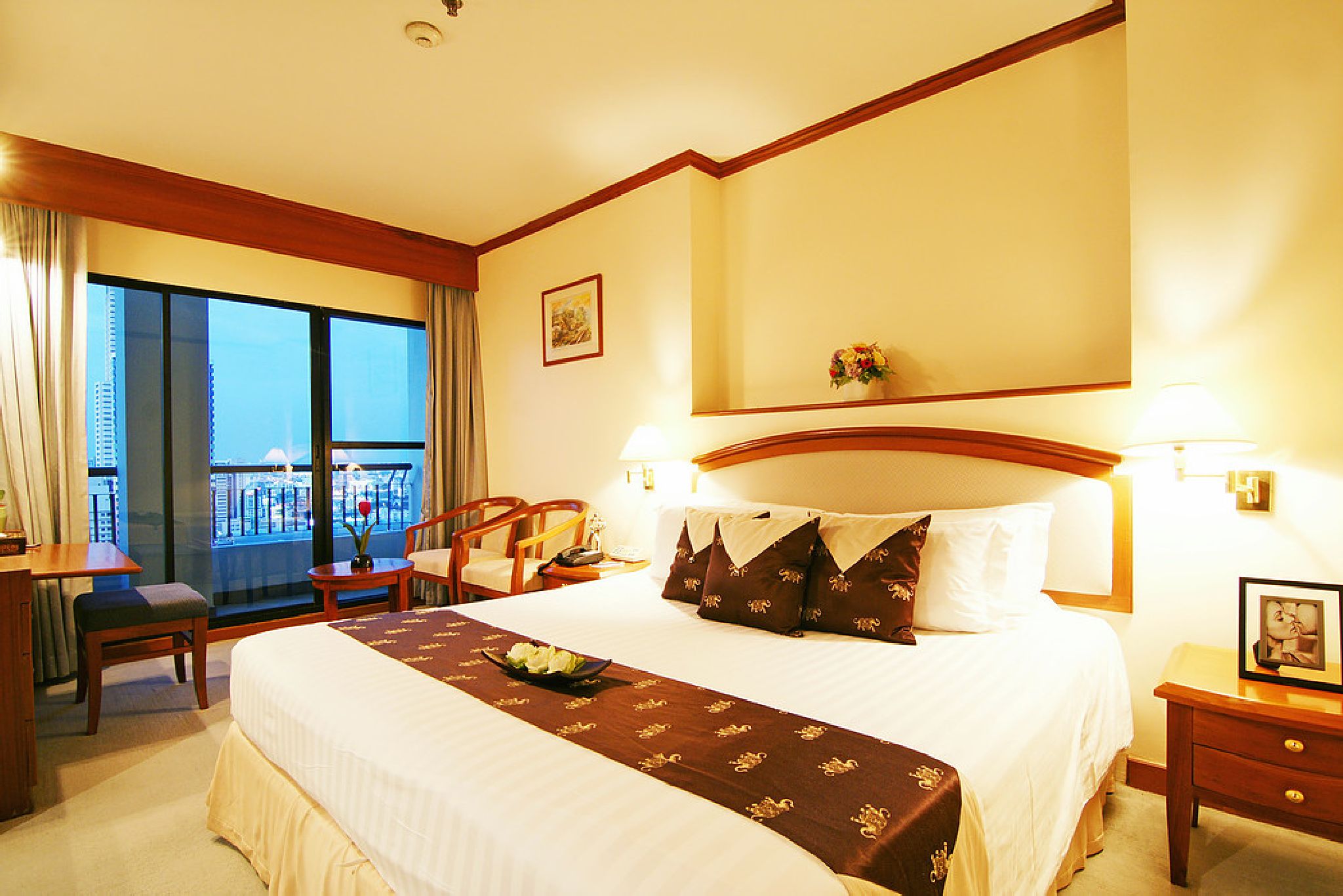 Executive, Suite, King Bed