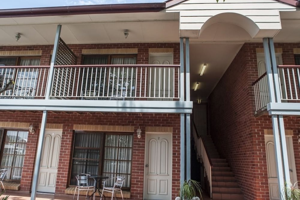 Jamberoo Pub And Saleyard Motel 1/18