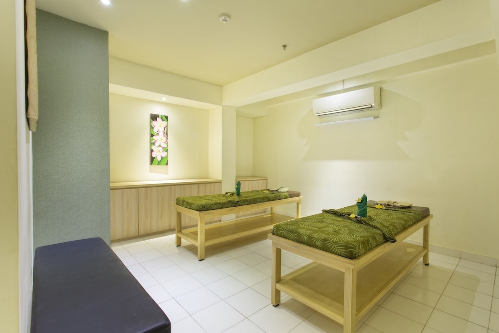 Maxone Hotel Bukit Jimbaran 12/37