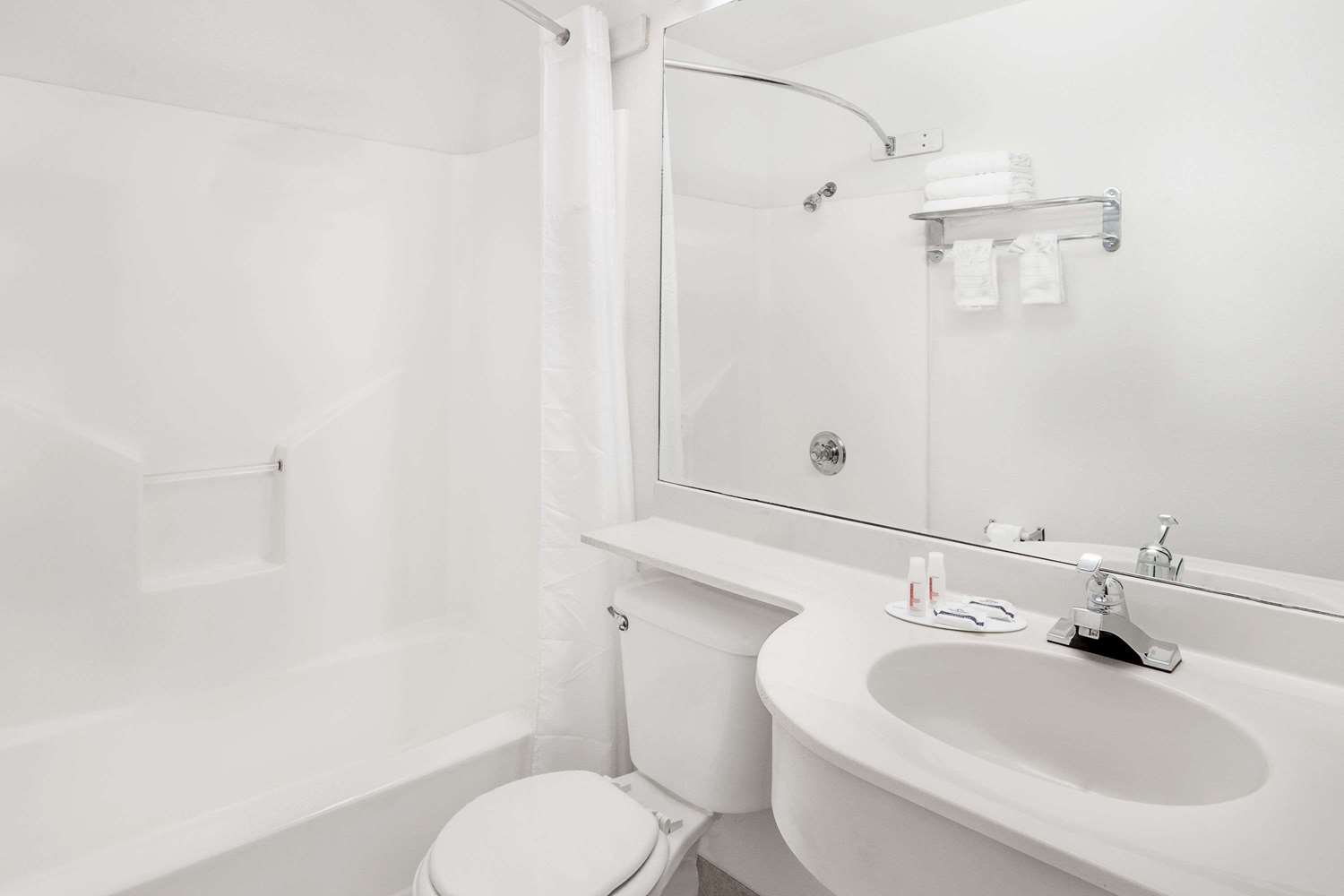 Microtel Inn By Wyndham Broken Bow 25/27