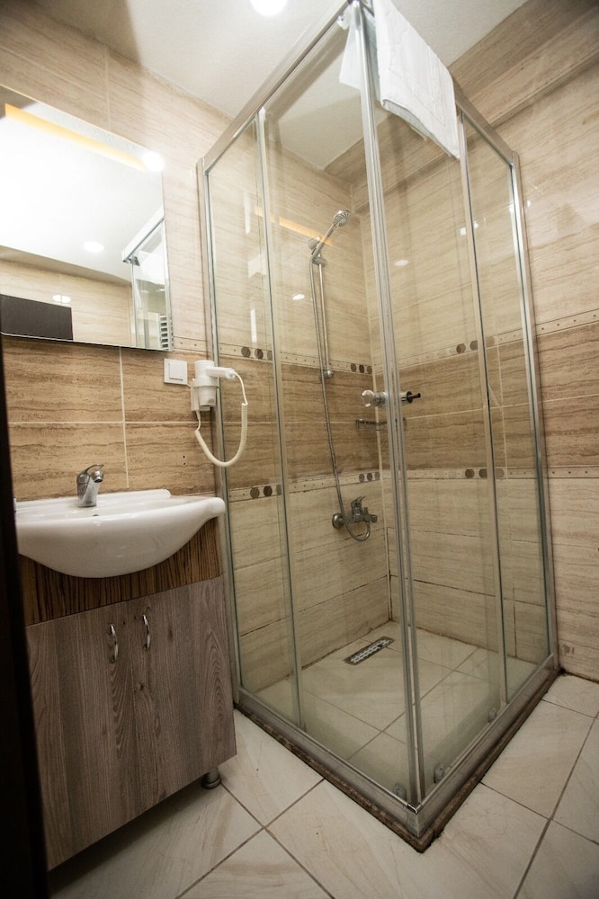 COMFORT HOTEL TAKSIM 48/49