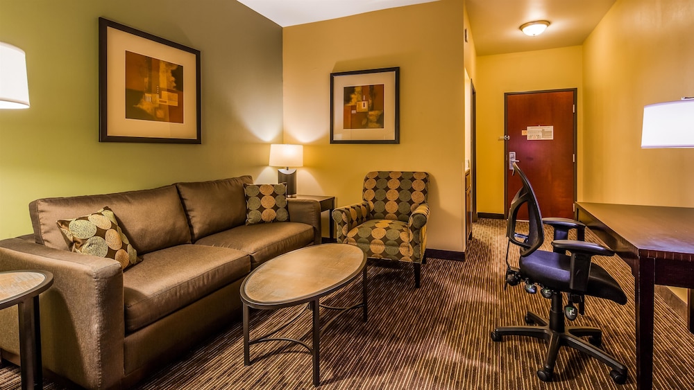 Best Western Plus Duncanville Dallas 28/43