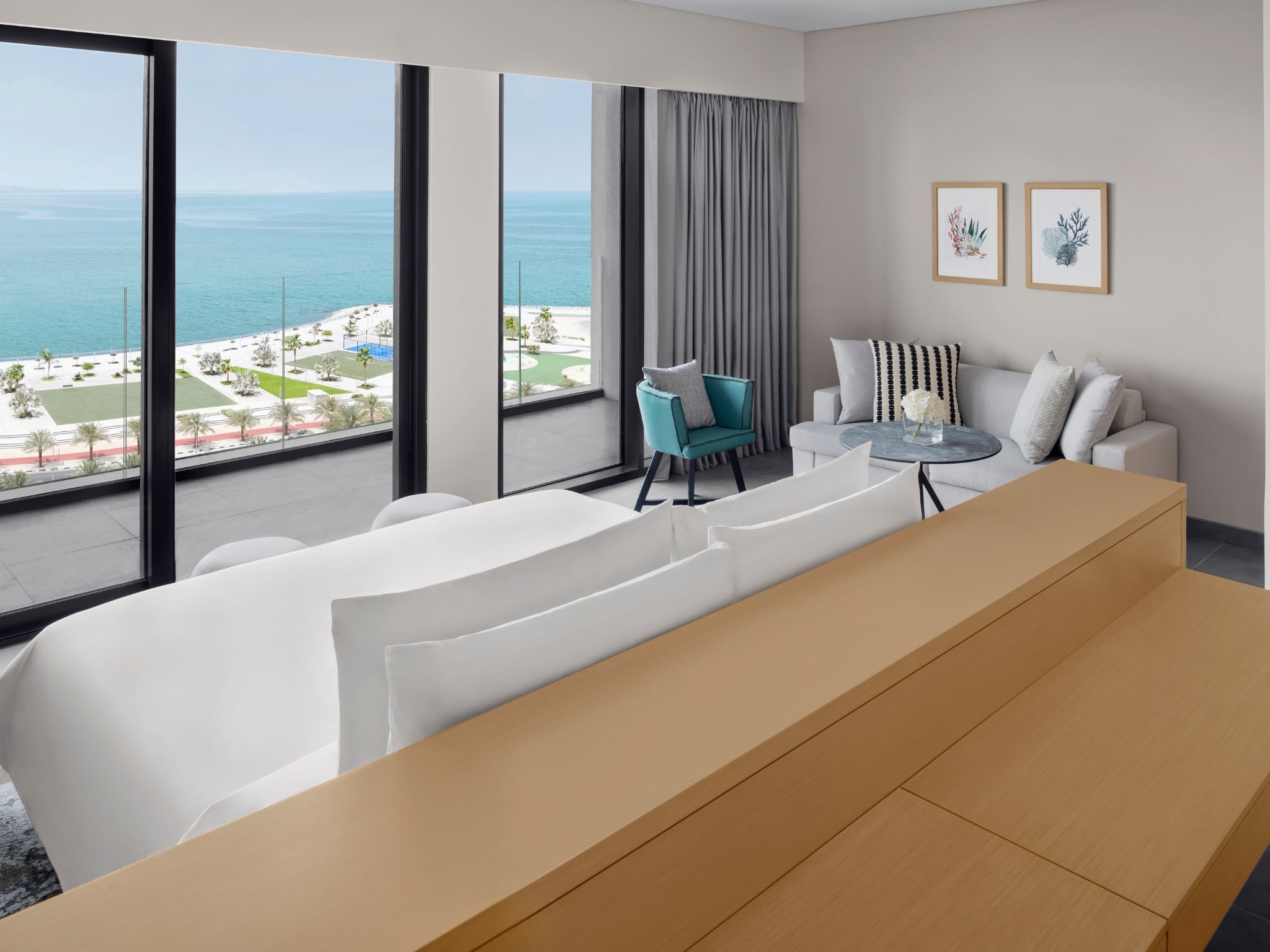 Bridge, Panoramic, Junior Suite, Movenpick Resort Al Marjan Island 5/8