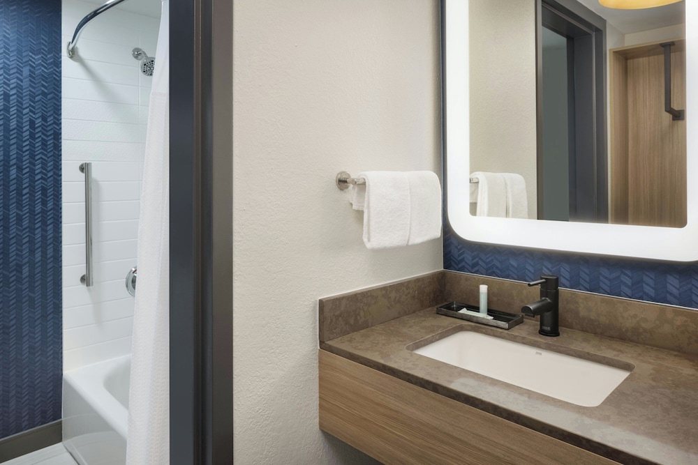 غرفة بسريرين كوين لذوي الإعاقة، Fairfield Inn & Suites by Marriott Atlanta Vinings/Galleria 3/6