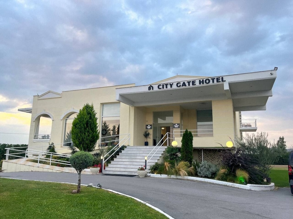 City Gate Hotel 9/50