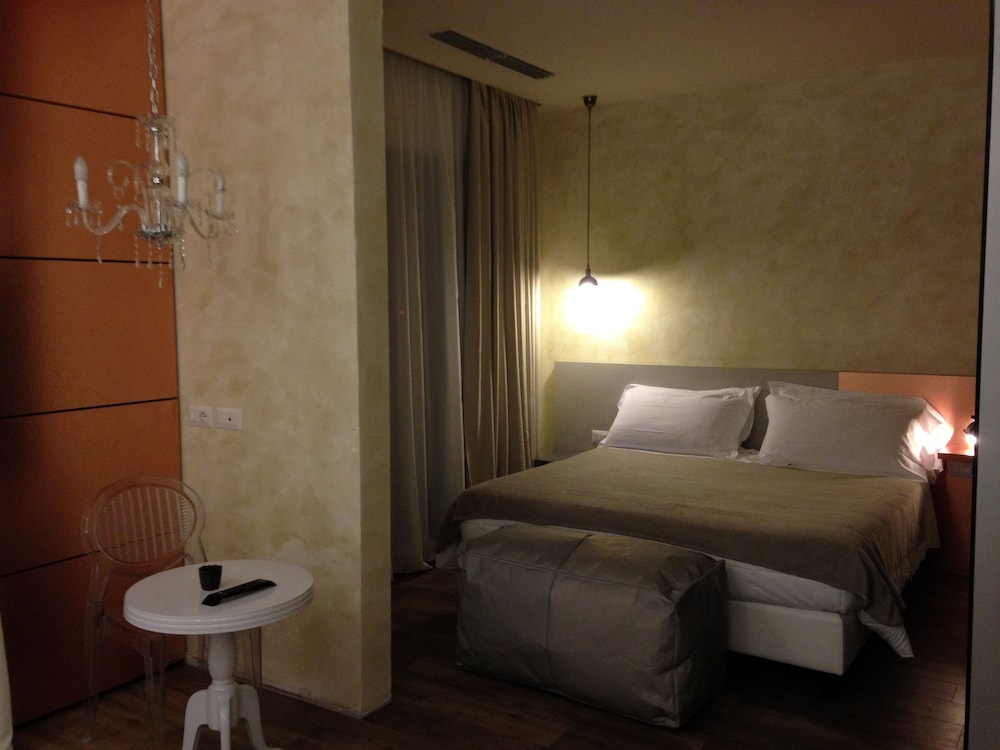Bell Suite Hotel 16/35
