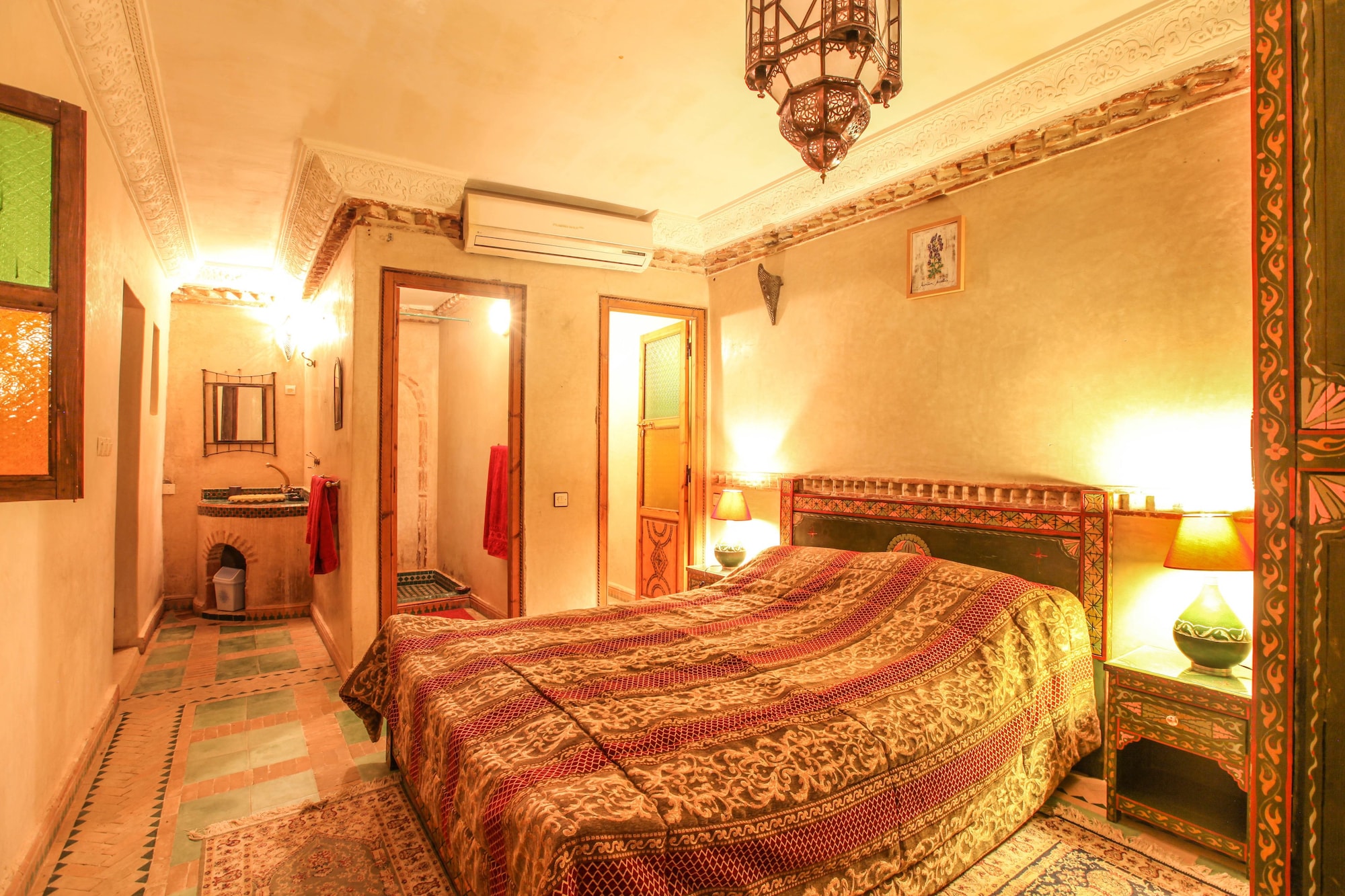 Suite, Kitchen