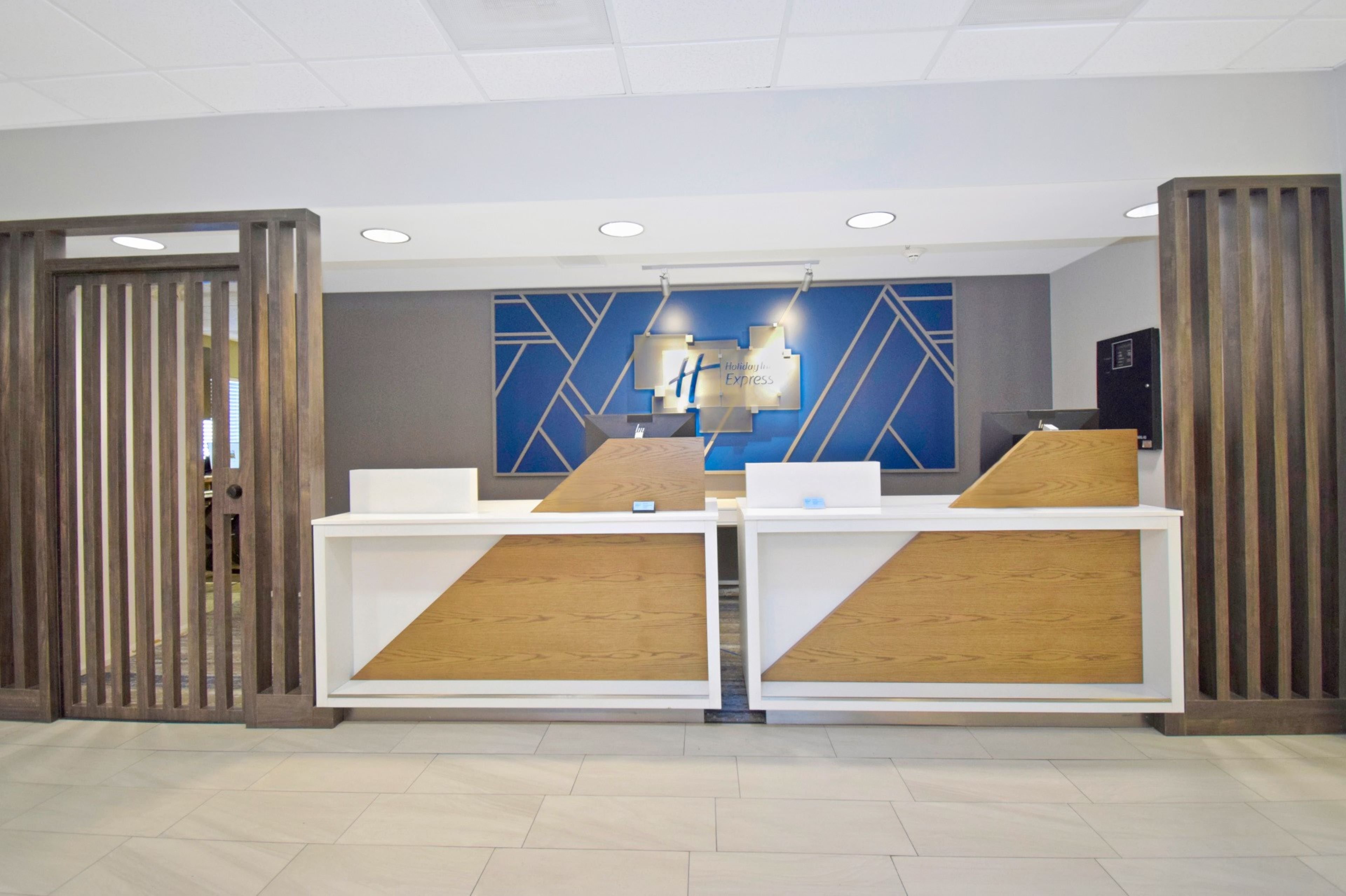 Holiday Inn Express Boone 13/77