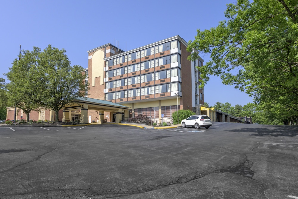 Inn at Lebanon 50/58