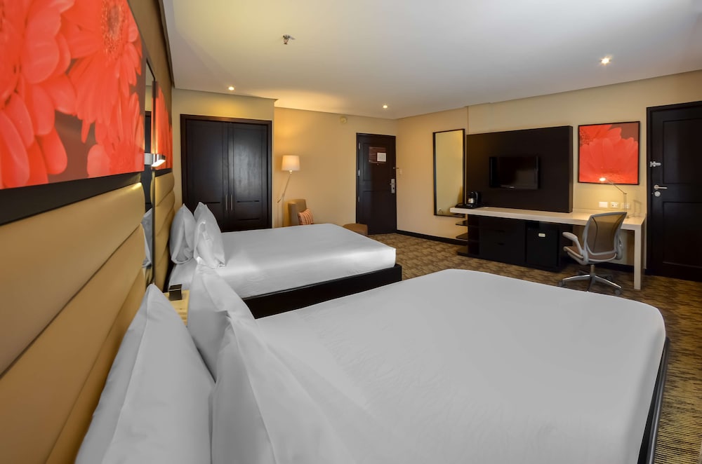 Hilton Garden Inn Guatemala City 12/58