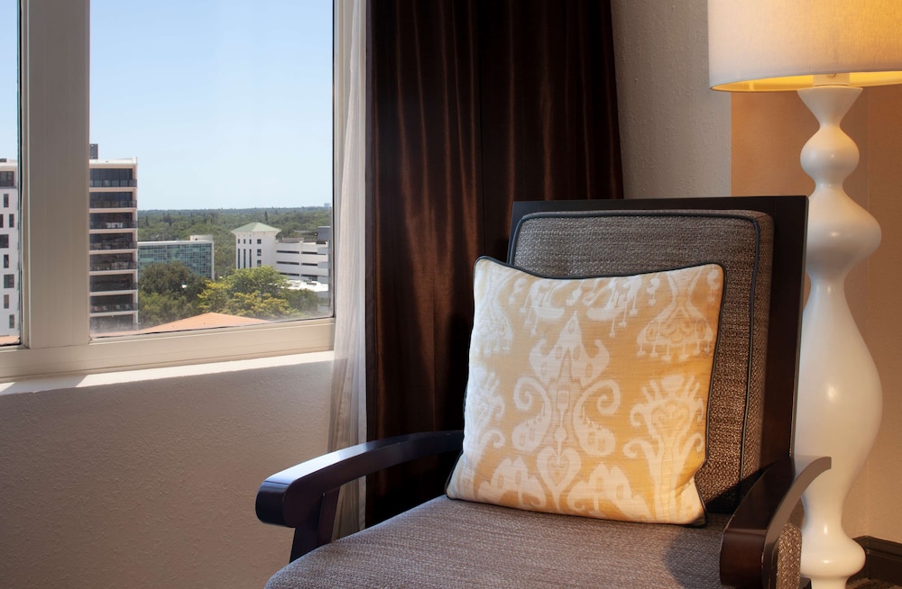 Hilton St Petersburg Bayfront 8/78