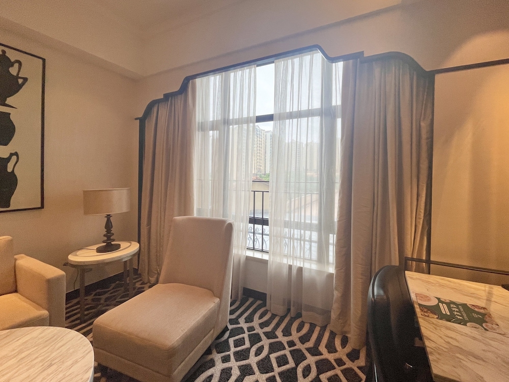 Holiday Inn Guangzhou Airport Zone 31/70