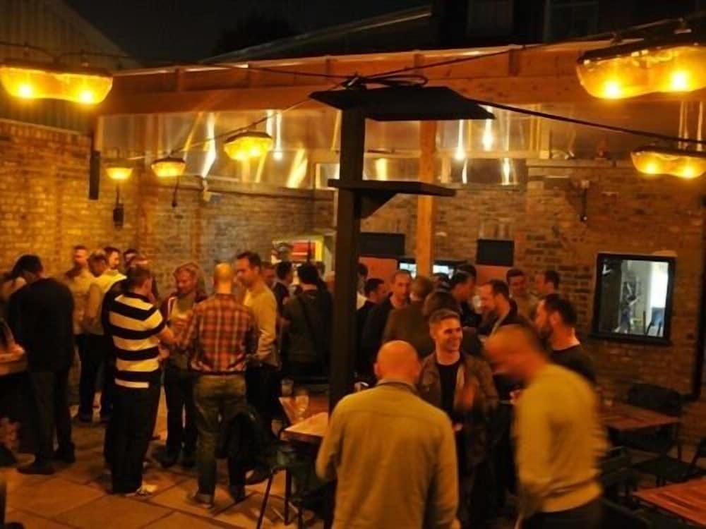 The Grange Pub 13/19