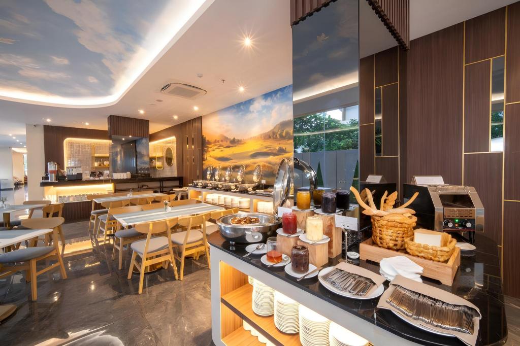 Grand Altuz Yogyakarta 26/48