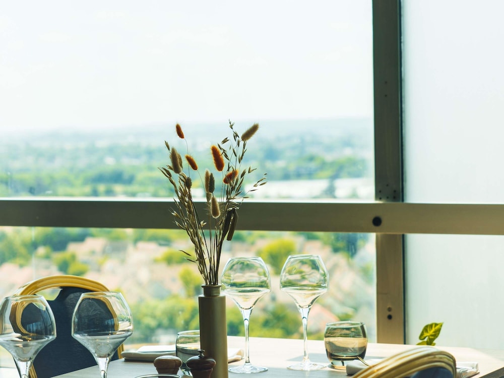 MERCURE PARIS ORLY RUNGIS 67/71