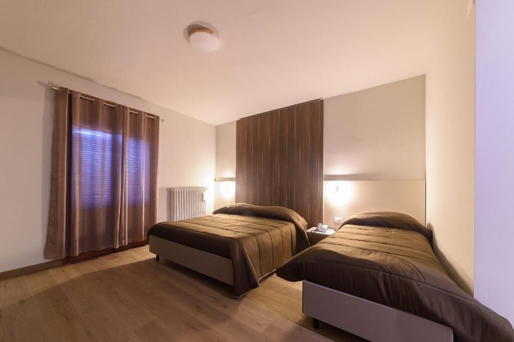 GRAND HOTEL EUROPA 9/50