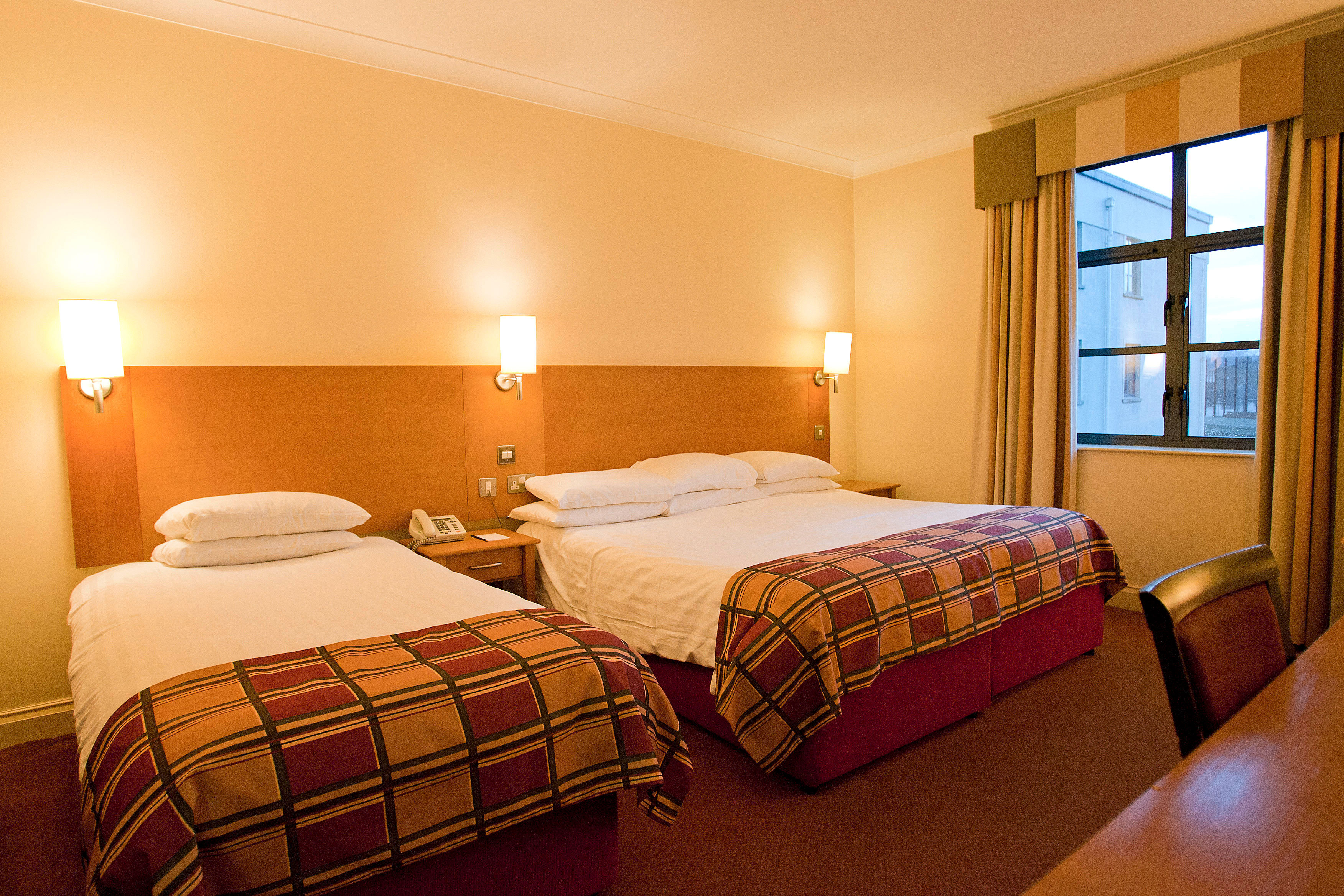 Armagh City Hotel 4/14