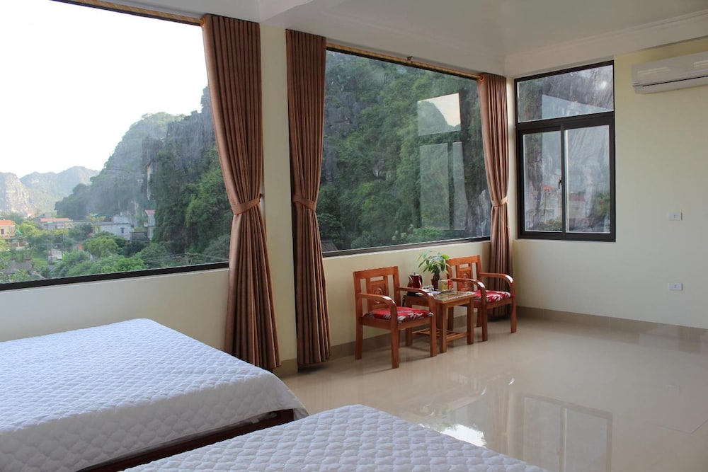 Sierra Homestay 29/65