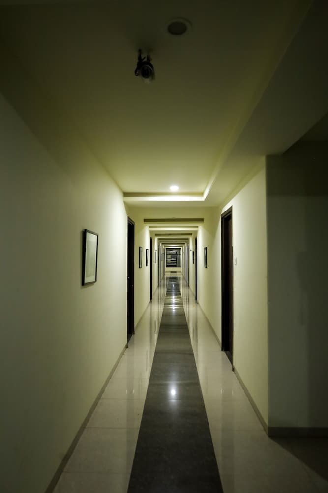 Hotel Sai Bansi 29/36
