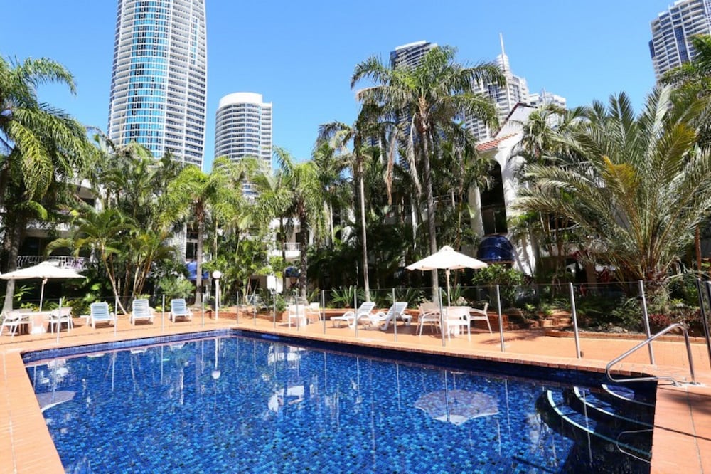 圣特罗佩度假酒店(St Tropez Holiday Apartments) 图片1