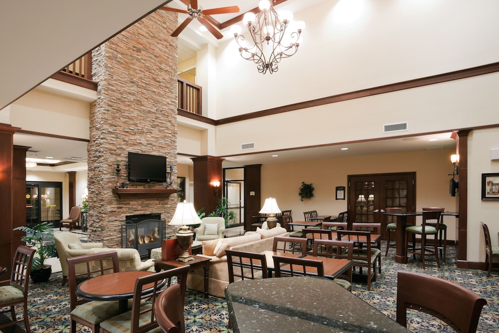 Staybridge Suites Lafayette Airport 45/63
