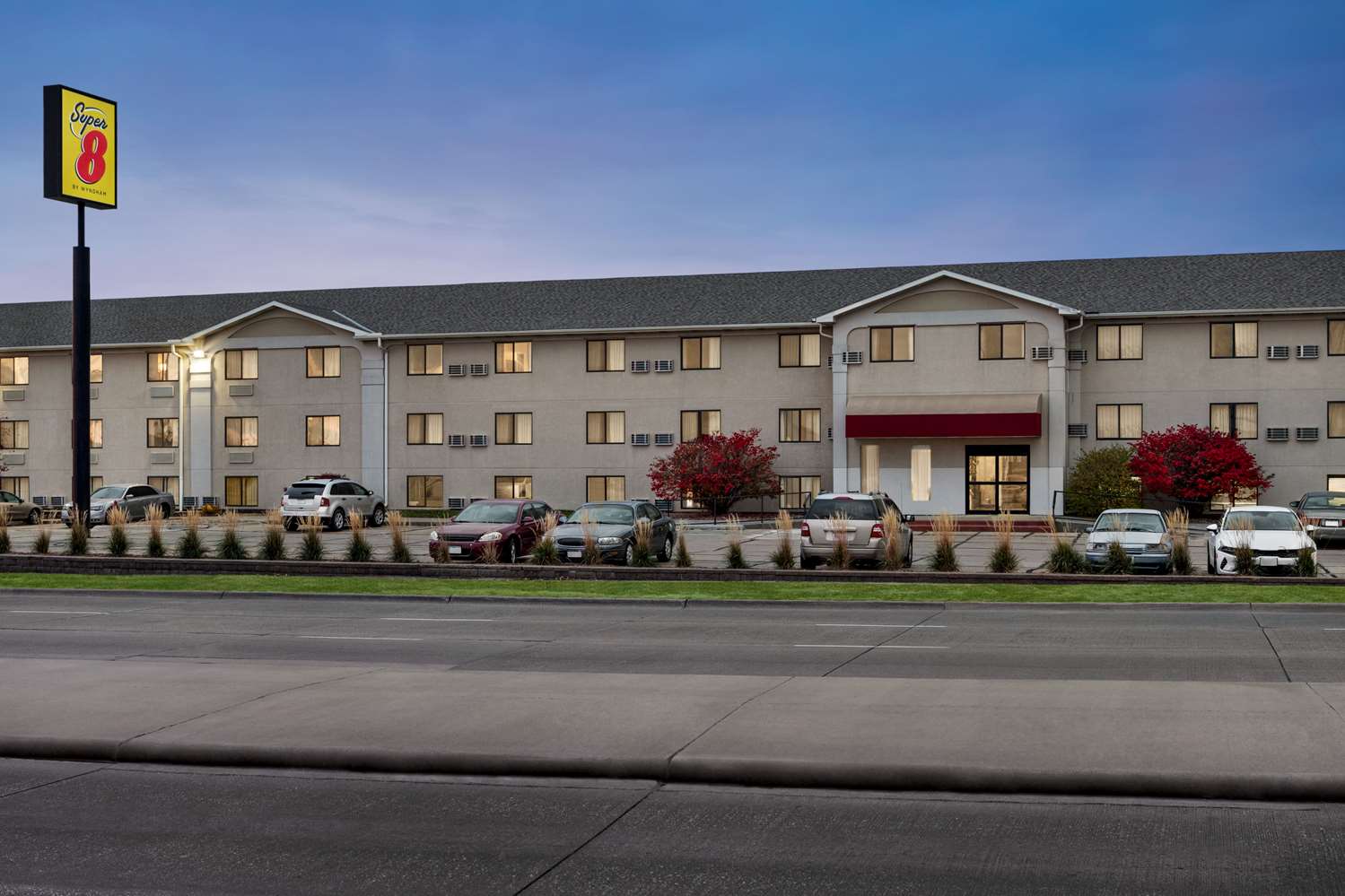 Super 8 by Wyndham Lincoln North 27/32