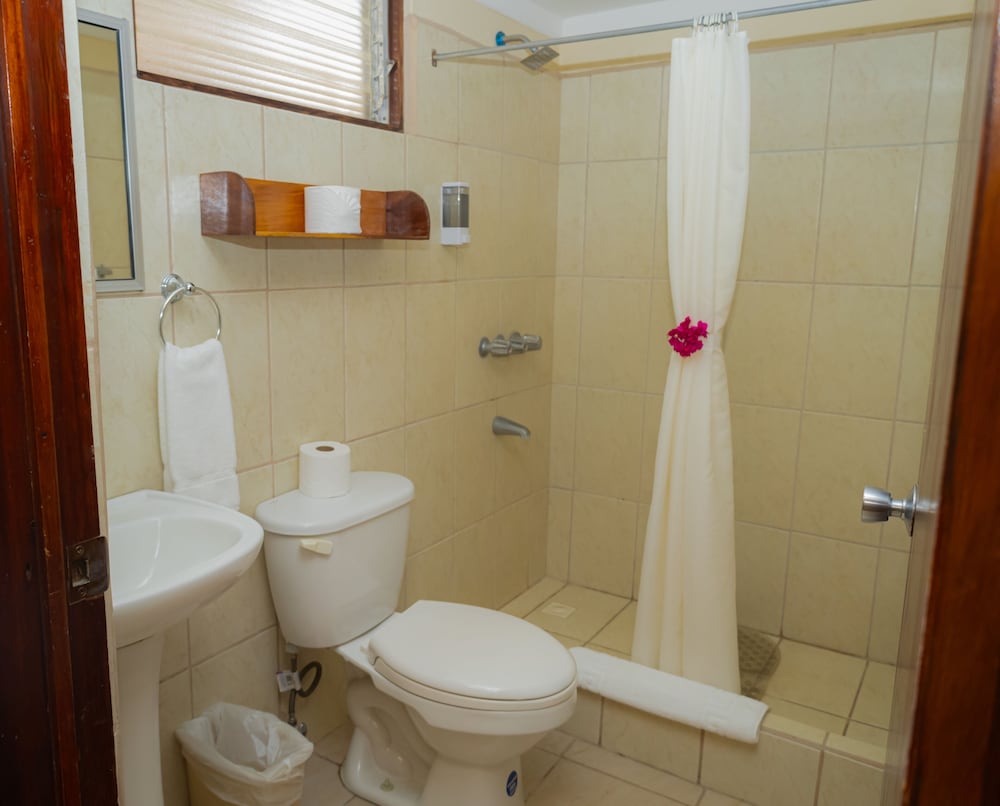 Las Espuelas Hotel 53/54