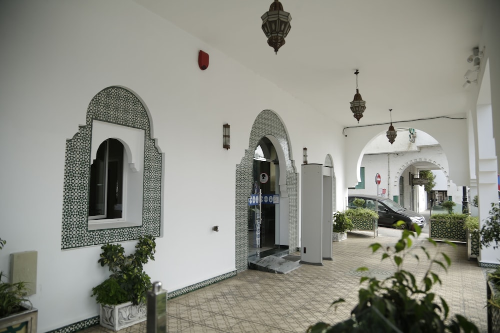 Al Mandari 8/65