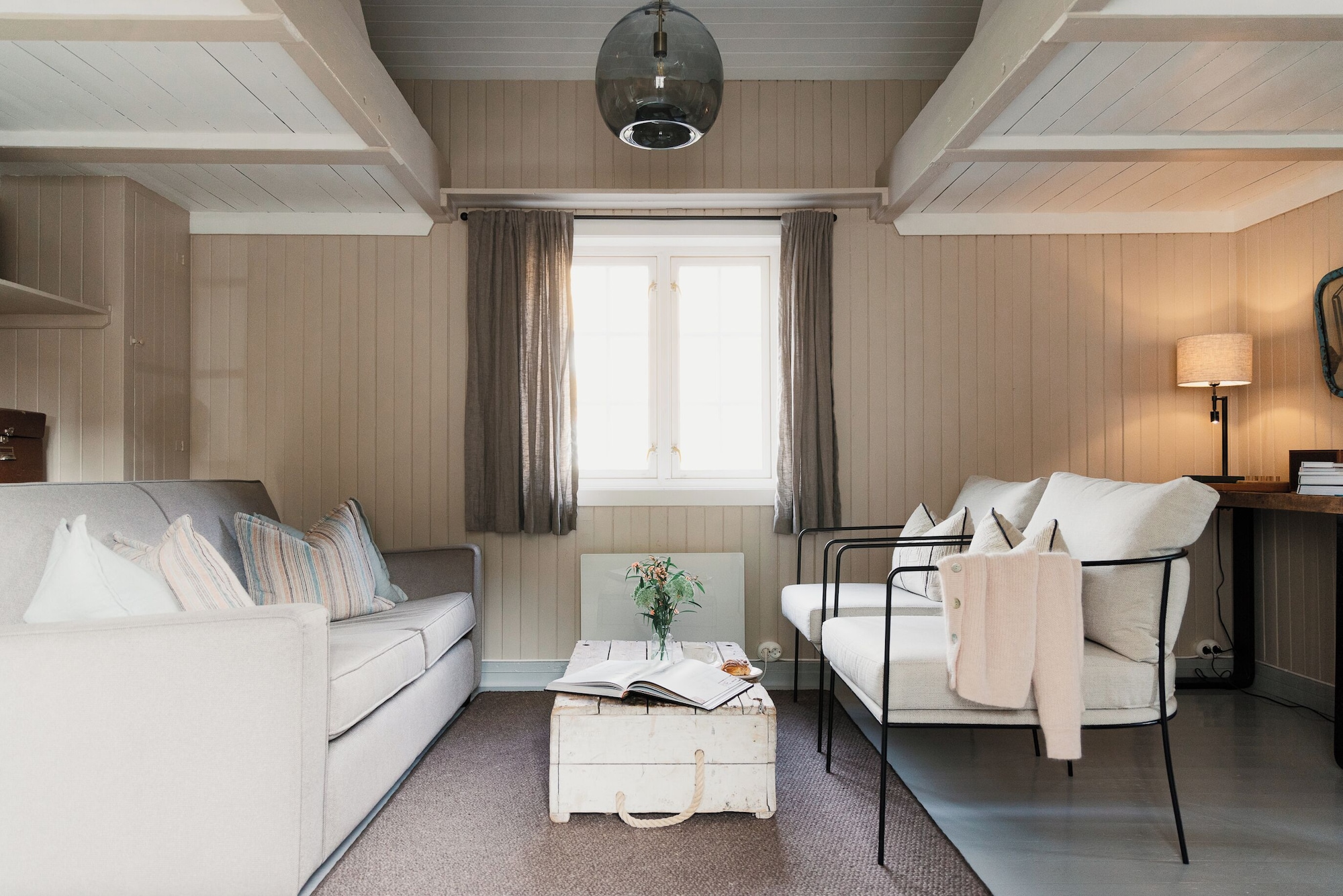 Harbor, Suite, Cabin, Queen Bed