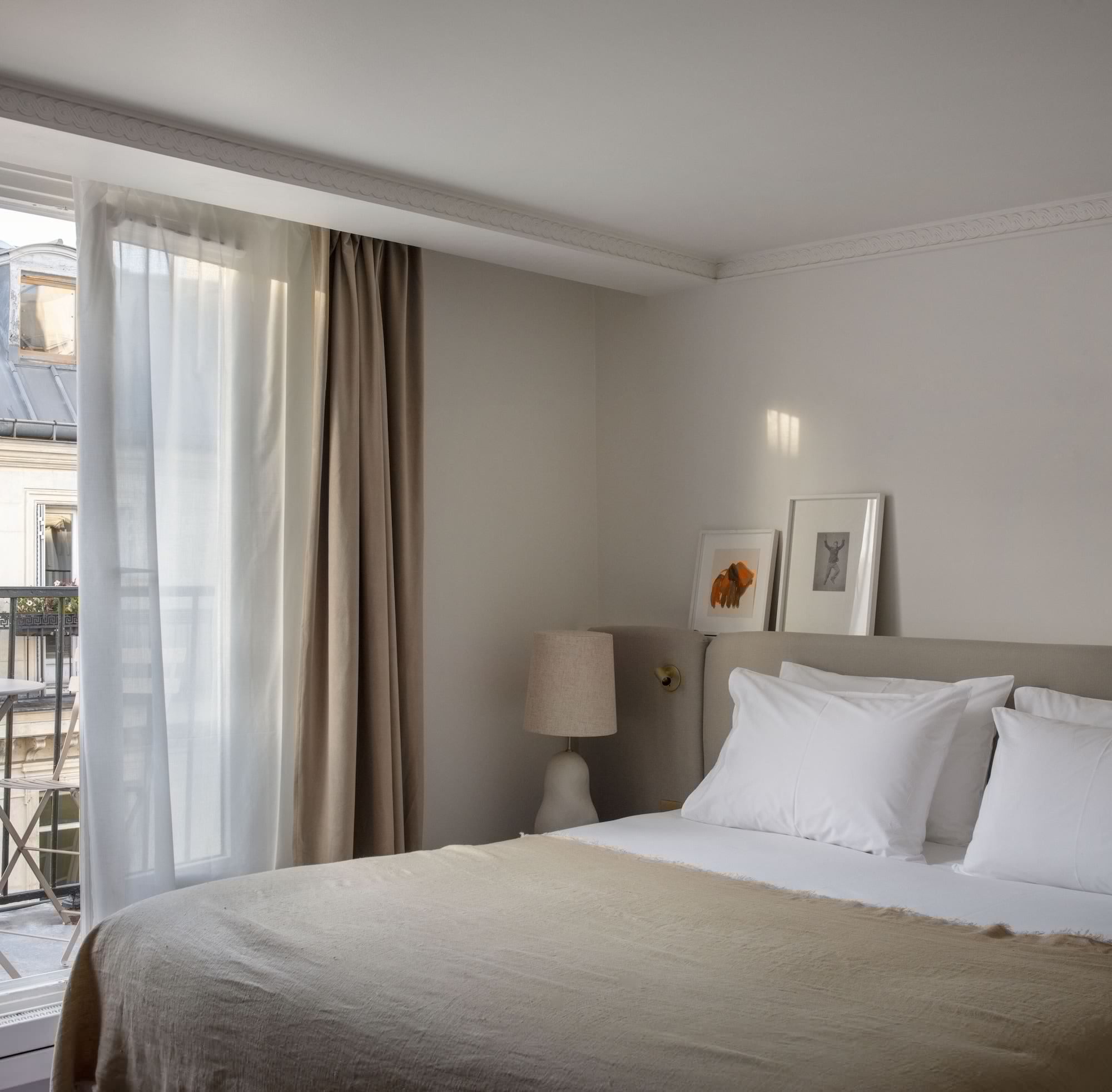DELUXE, DOUBLE OR TWIN BED, BALCONY