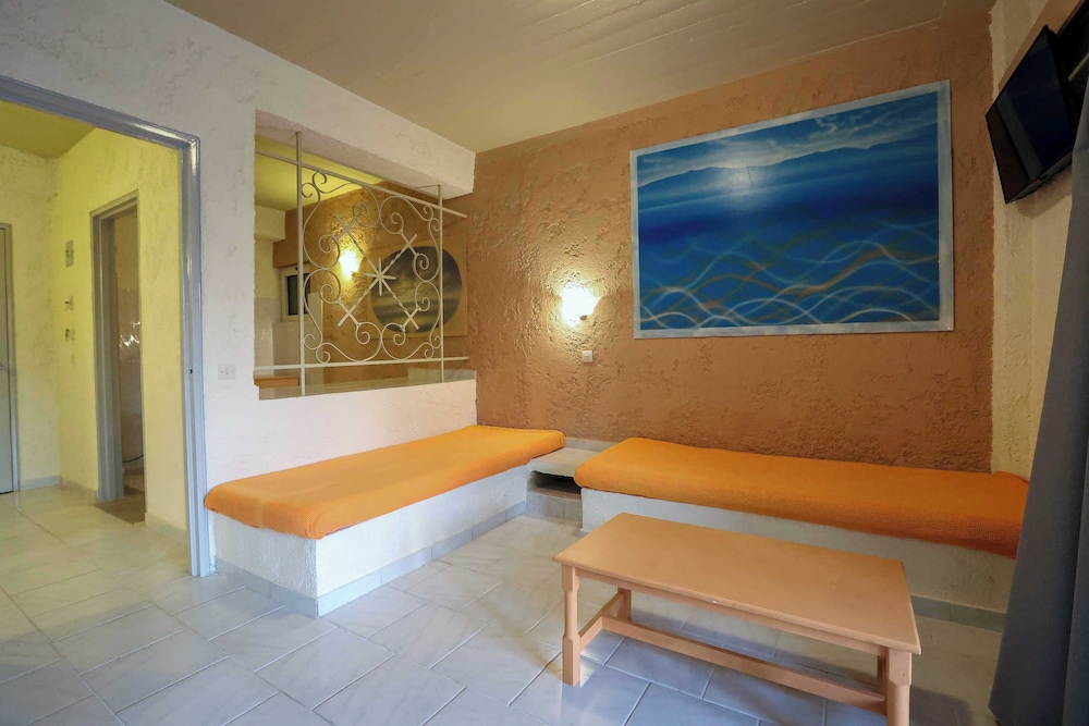 Filerimos Village Hotel 6/50