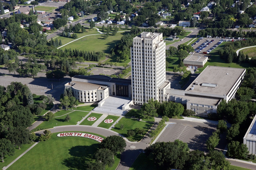 Country Inn & Suites By Radisson Bismarck Waterpark 20/22