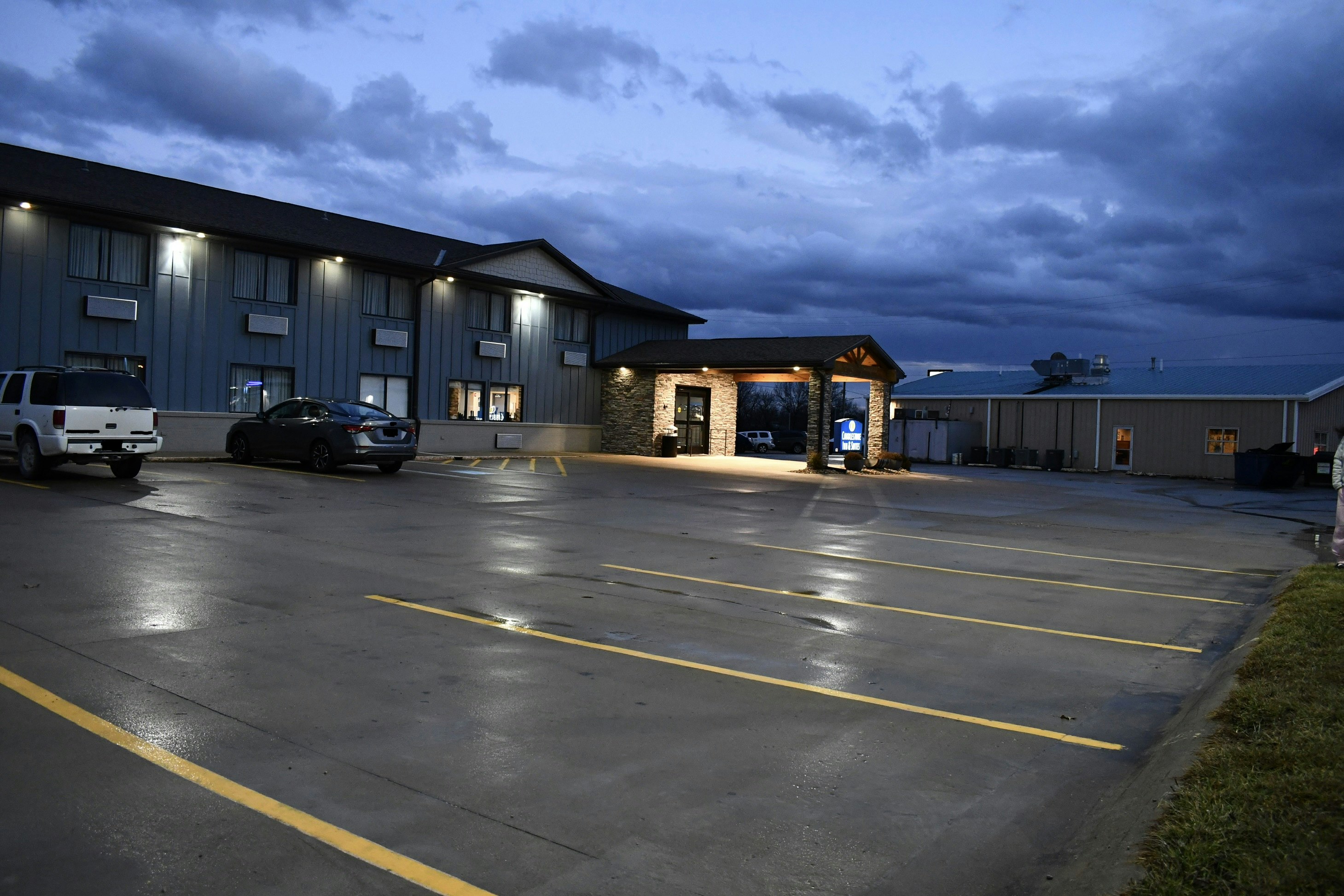 Cobblestone Inn & Suites - Trenton 40/45
