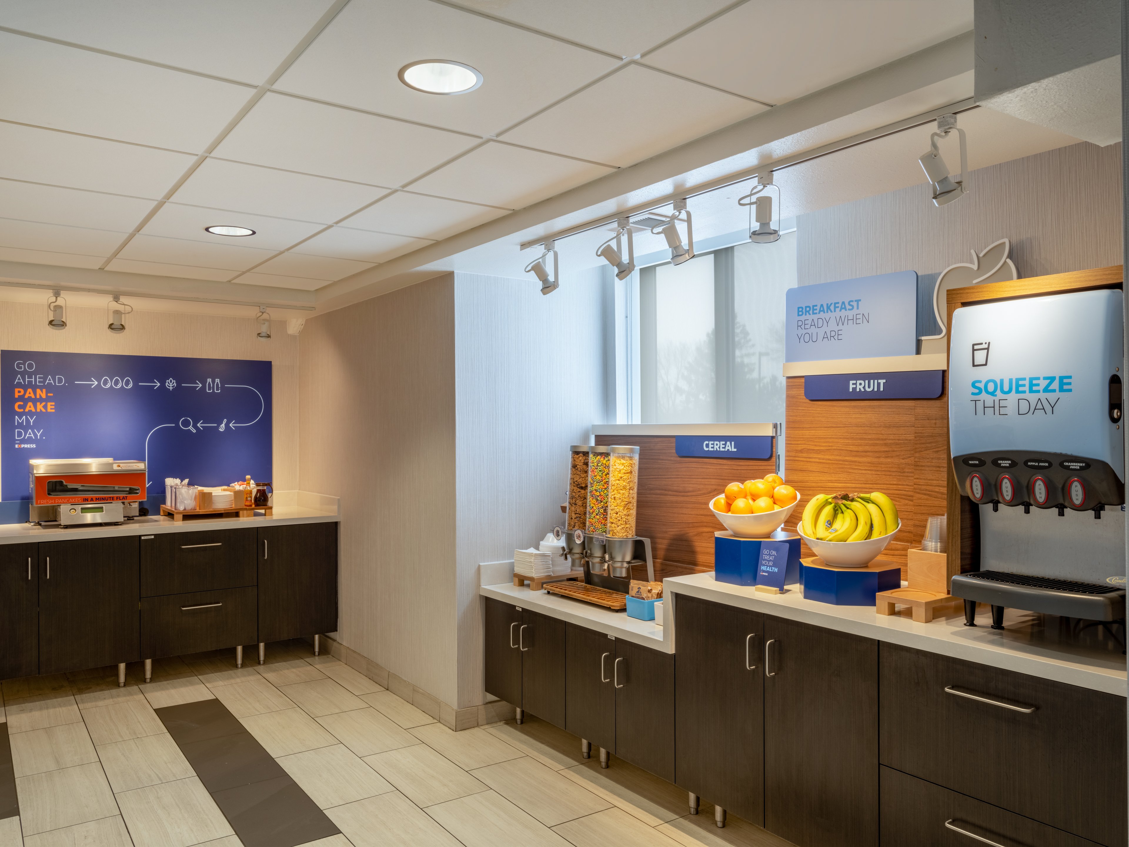 Holiday Inn Express Minneapolis West Plymouth 7/52