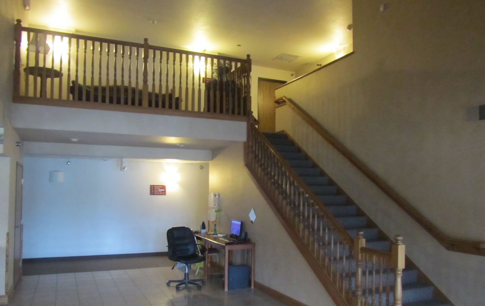 Park View Inn And Suites And Conference Center 27/65