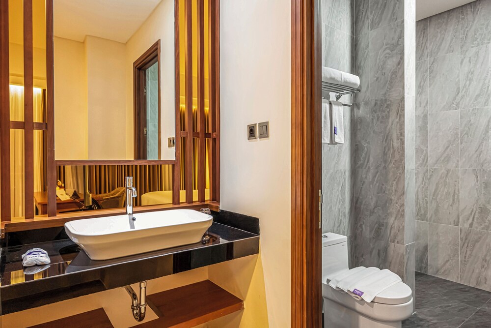 FOX HARRIS Hotel and Convention Banjarnegara 29/31