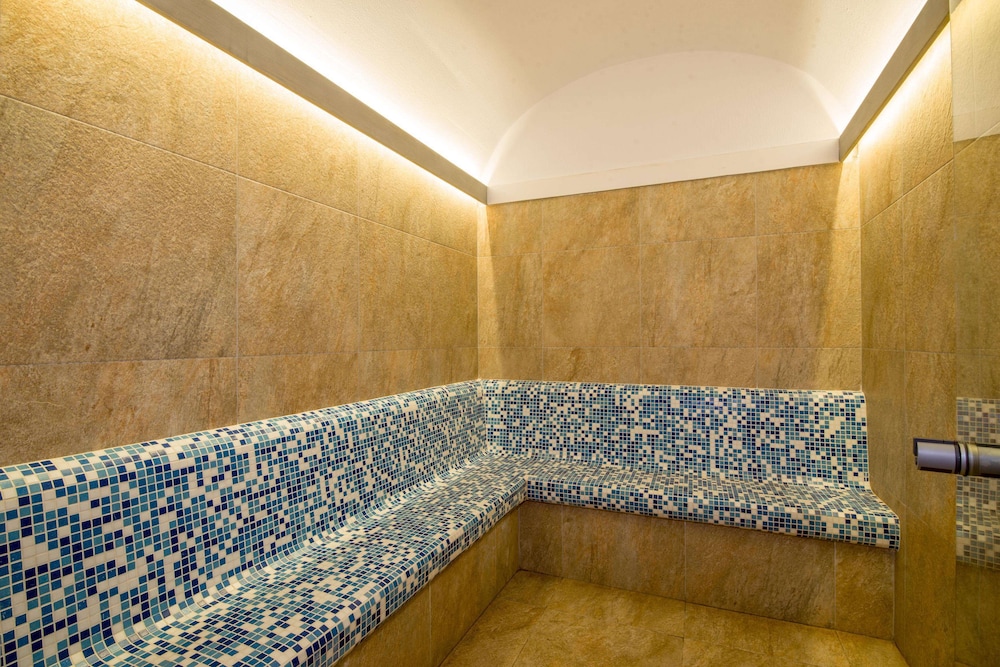 Kiani Beach Resort 25/50
