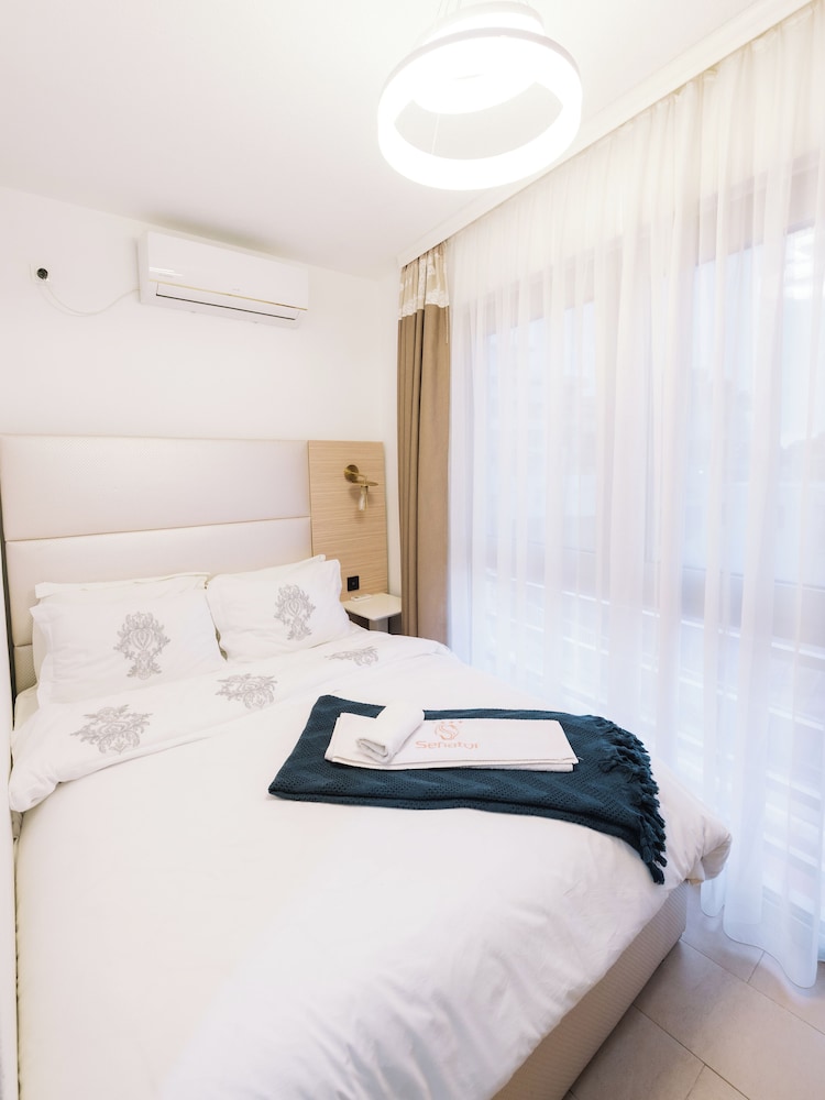 Hotel Senator 15/50
