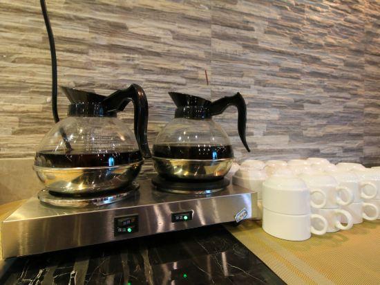 Chonpines Hotel (Yiwu International Trade City) 25/31